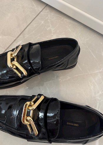 Altın Tokalı Siyah Rugan  babet - Görsel 2