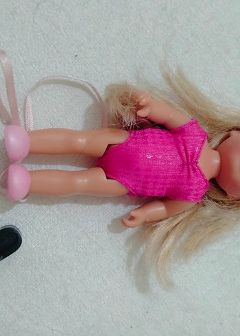 Pembe minik Barbie bebek