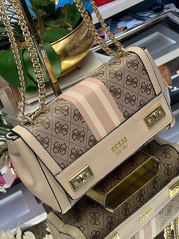 Guess Guess Katey Kol Çantası