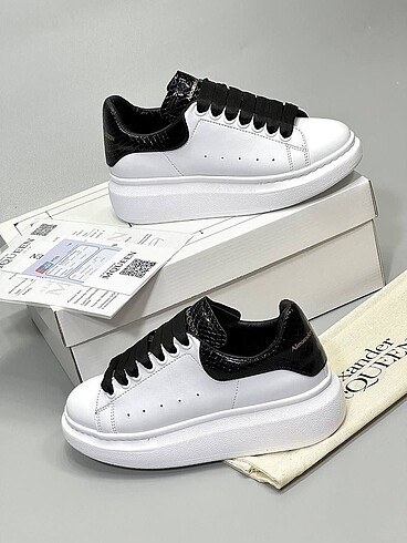 38 Beden beyaz Renk Alexander McQueen Ayakkabı
