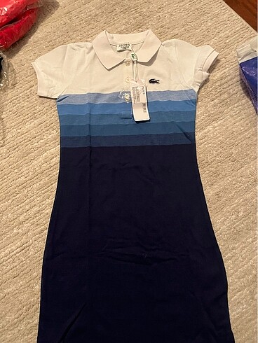 Lacoste amblemli 9-10 yaş elbise