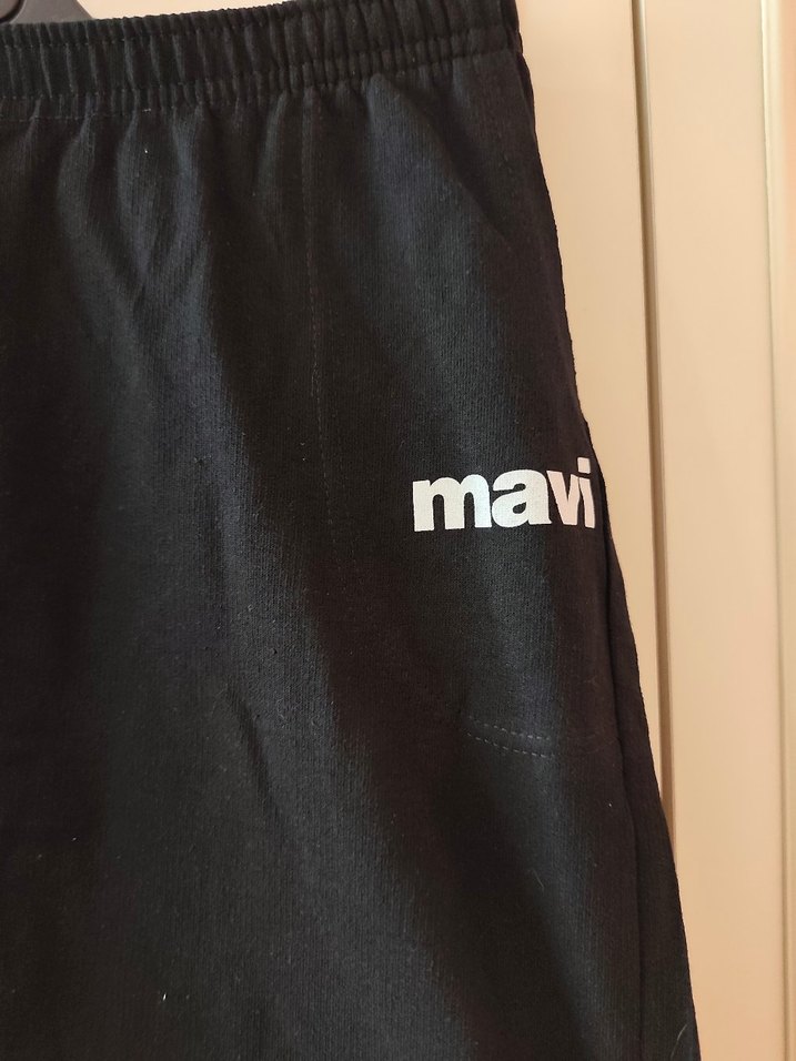 Siyah Rahat Kesim  Şort - Görsel 2