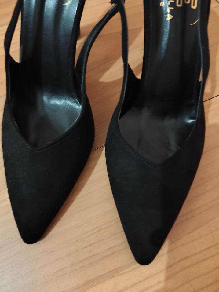 Siyah Tokalı İnce Topuklu Kadın Ayakkabı - Görsel 2