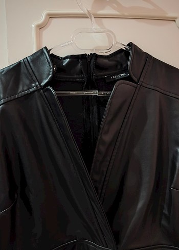 Siyah Kısa Kollu Deri  Gotik Midi Elbise - Görsel 6