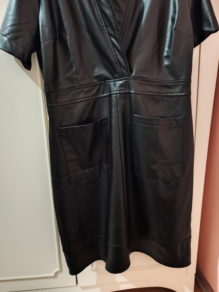 Siyah Kısa Kollu Deri  Gotik Midi Elbise - Görsel 3