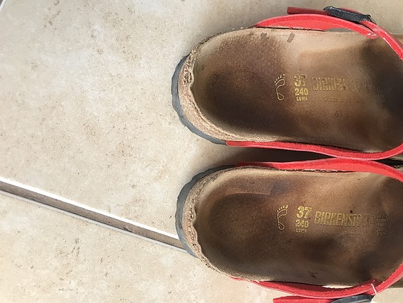 37 Beden kırmızı Renk Birkenstock 37