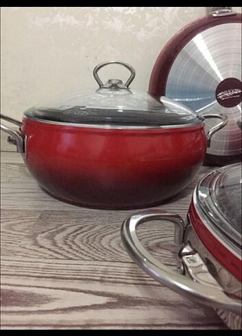 Beden kırmızı Renk 20cm 24cm 26cm 26cm granit set