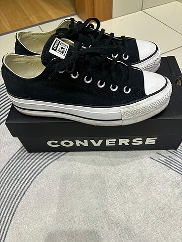 39,5 Beden siyah Renk Convers sorunsuz bir kere mezuniyet Töreninde giyildi