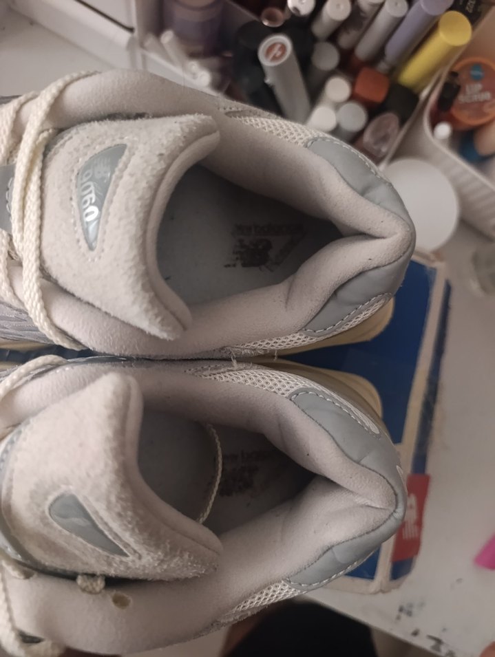 New Balance Beyaz & Gümüş Sneaker — görsel 8/15