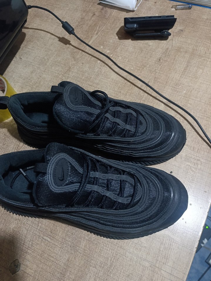 Siyah Bağcıklı Sneaker — görsel 2/6
