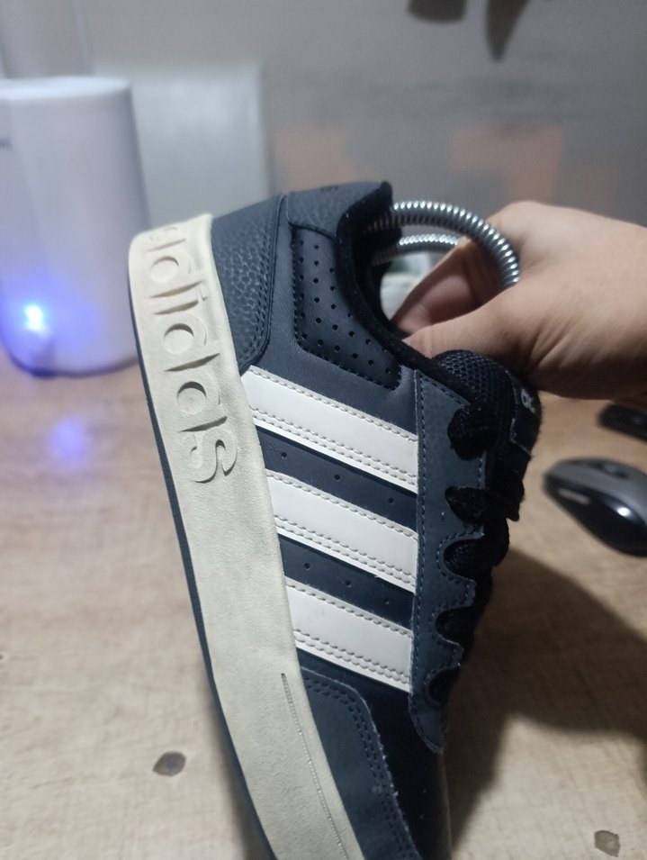 Adidas Siyah-Beyaz Spor Ayakkabı — görsel 3/6
