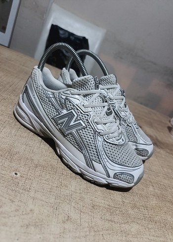 New Balance ürünü