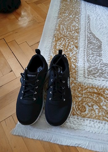 Skechers Siyah beyaz taban Spor Ayakkabı