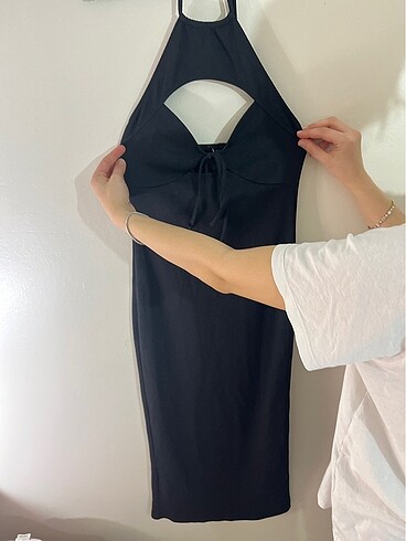 Siyah elbise etiketli - Görsel 2