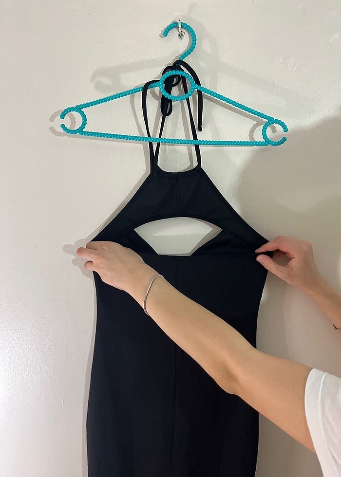 Siyah elbise etiketli - Görsel 3