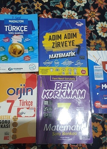 Kitaplar azda olsa çözülmüştür ??TANE FİYATI İCİN MESAJ YAZA Bİ