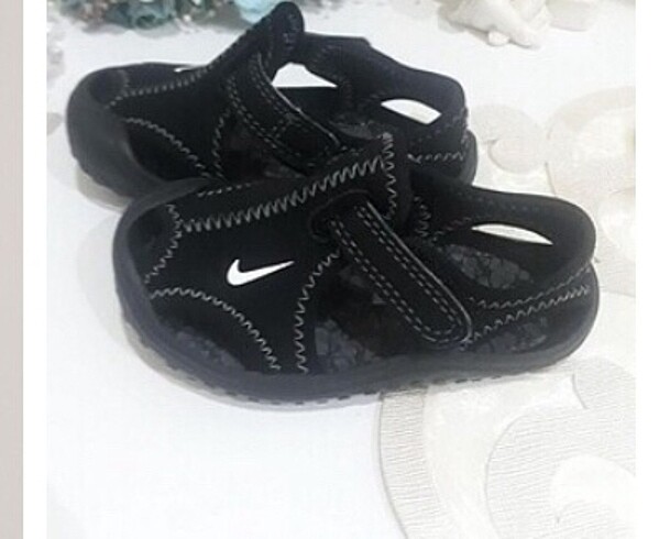 Nike Nike çocuk sandalet 21 yepyeni