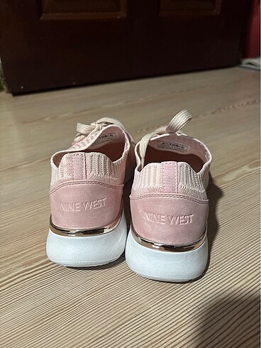37 Beden Nine west spor ayakkabı