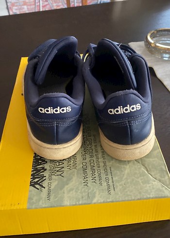 40 Beden Adidas Lacivert Erkek Spor Ayakkabı 40/5 numara