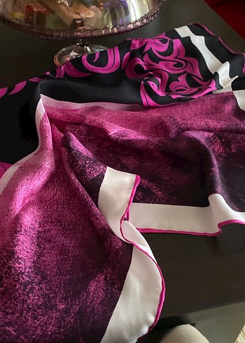 Pembe Desenli İpek Dokulu Kadın eşarp 88.88 cm - Görsel 4