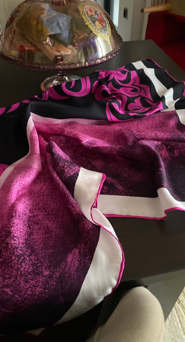 Pembe Desenli İpek Dokulu Kadın eşarp 88.88 cm - Görsel 4