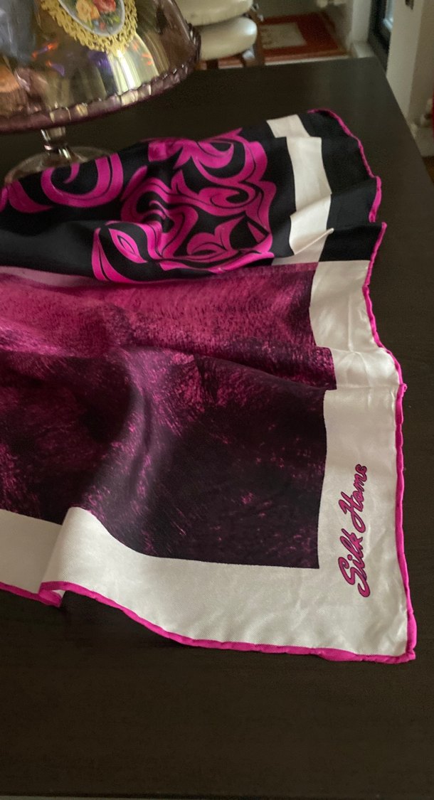 Pembe Desenli İpek Dokulu Kadın eşarp 88.88 cm - Görsel 5