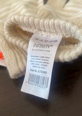 Kız Çocukları İçin Beyaz Örgü Yün Eldiven 10/12 yaş İthal Almany - Görsel 3