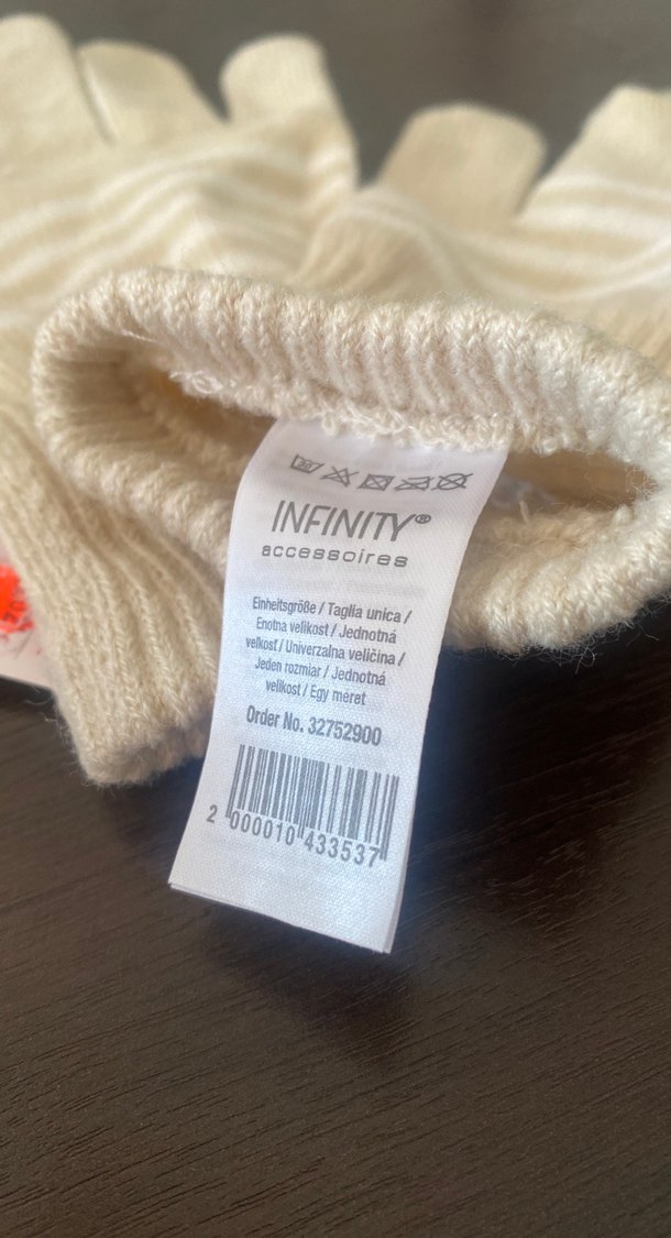 Kız Çocukları İçin Beyaz Örgü Yün Eldiven 10/12 yaş İthal Almany - Görsel 3