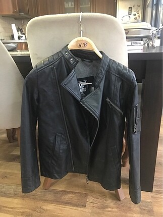 LC Waikiki 7-8 yaş mont