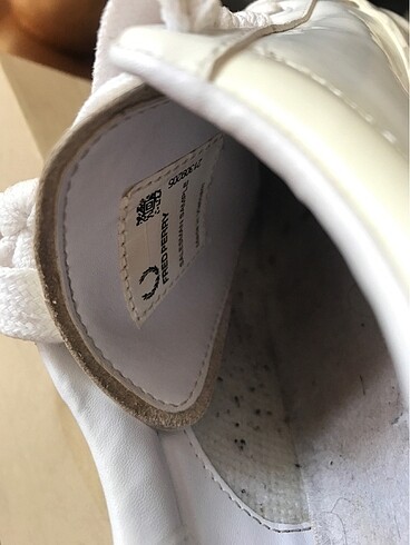 37 Beden beyaz Renk 37 numara FRED PERRY ayakkabı