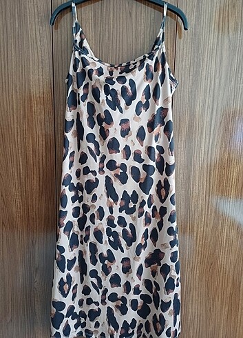 Diğer leopar desenli elbise