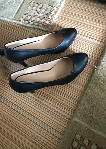 Siyah Klasik Stiletto Kadın Topuklu Ayakkabı - Görsel 3