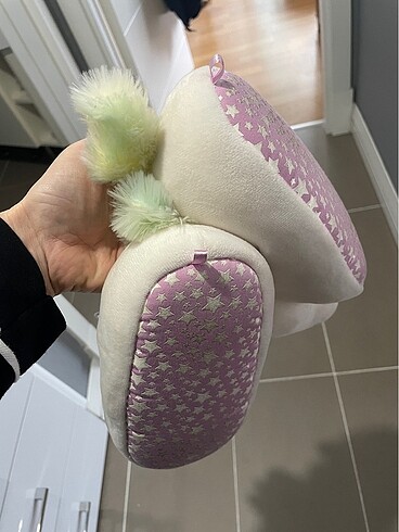 30 Beden beyaz Renk H&M Unicorn panduf 30 no