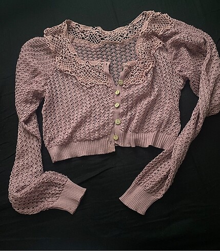 pudra dantelli hırka crop