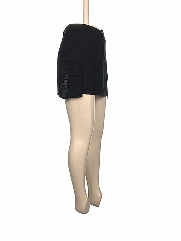Bershka Bershka Mini Etek %70 İndirimli.