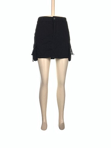 Bershka Mini Etek %70 İndirimli.