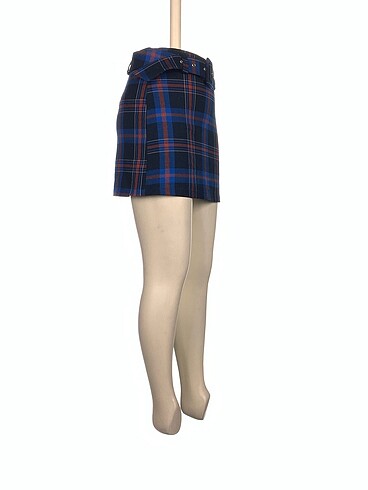 Bershka Bershka Mini Etek %70 İndirimli.