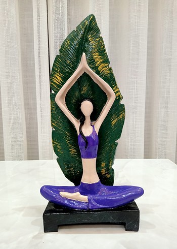 Yoga yapan kız