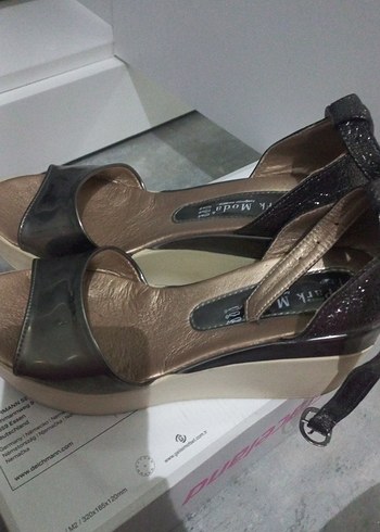 Gri Kadın Dolgu Topuklu Akşam Ayakkabısı - Görsel 3