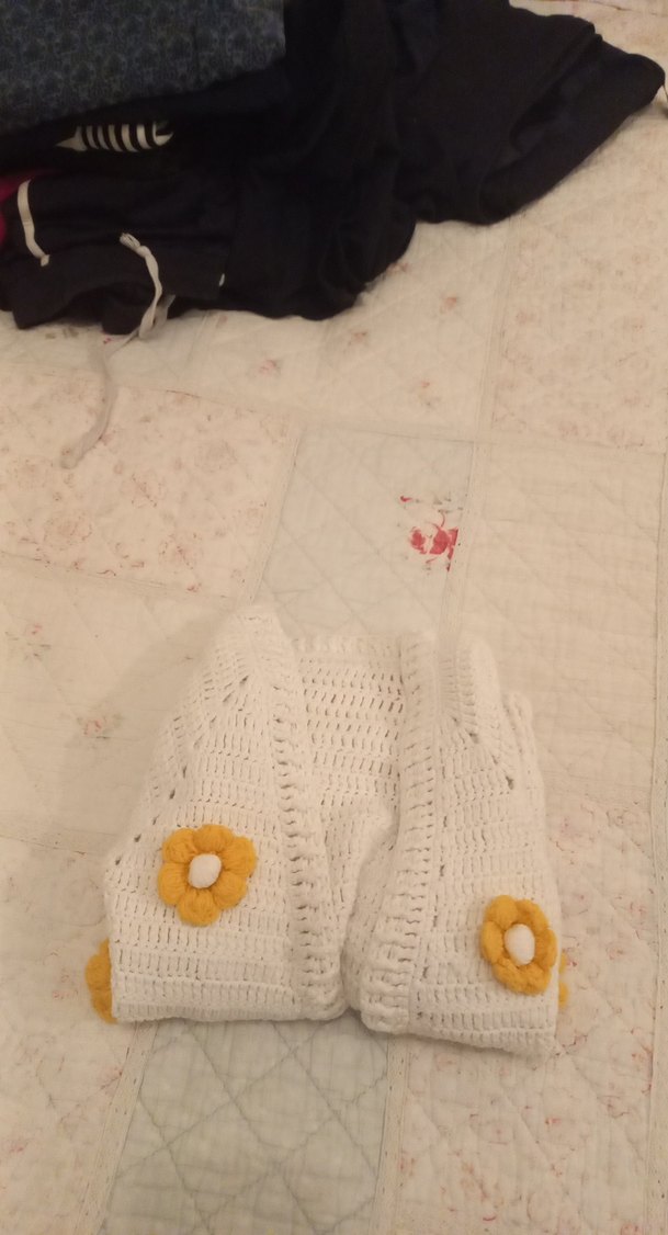 Kız Çocuk Nakışlı Beyaz Örgü Hırka - Görsel 4