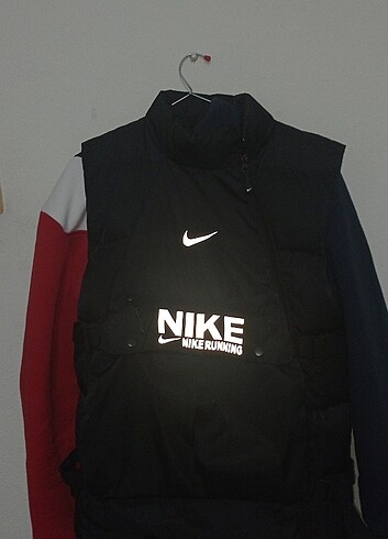 Nike Kanguru Yelek 