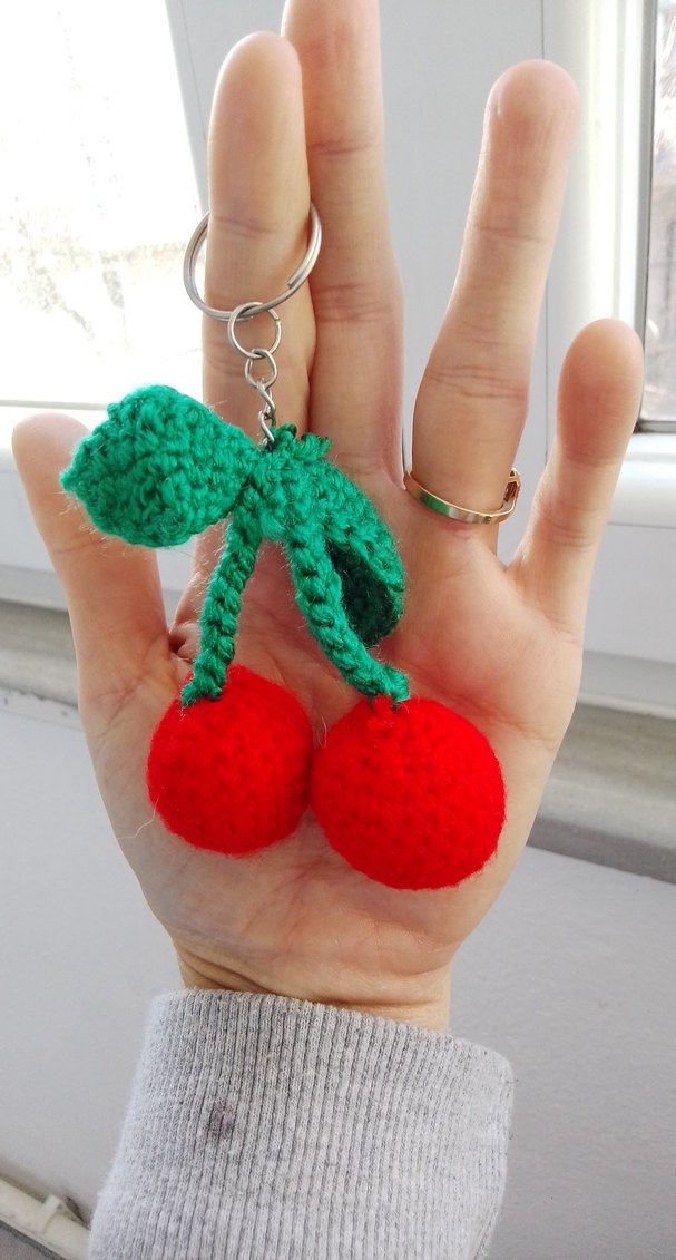 Renkli Örgü Kiraz Anahtarlık - Görsel 2