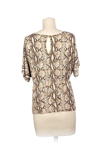 m Beden H&M Bluz %70 İndirimli.