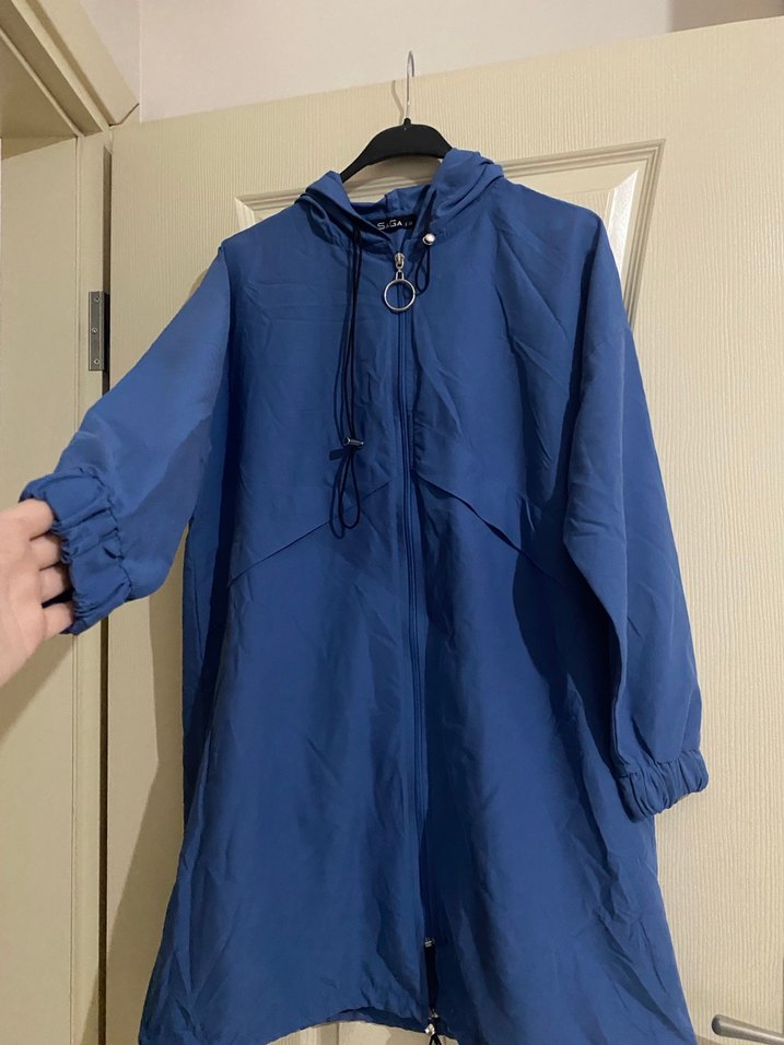 Mavi Uzun Kadın Yağmurluk Fermuarlı Kapüşonlu - Görsel 2