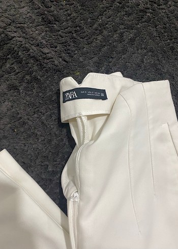 Zara Beyaz Regular Fit Midi Kumaş Pantolon