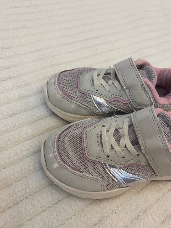 Kız Çocuk Gri Cırtcırtlı Spor Ayakkabı - Görsel 4