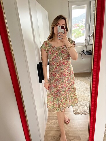 Günlük çiçekli elbise