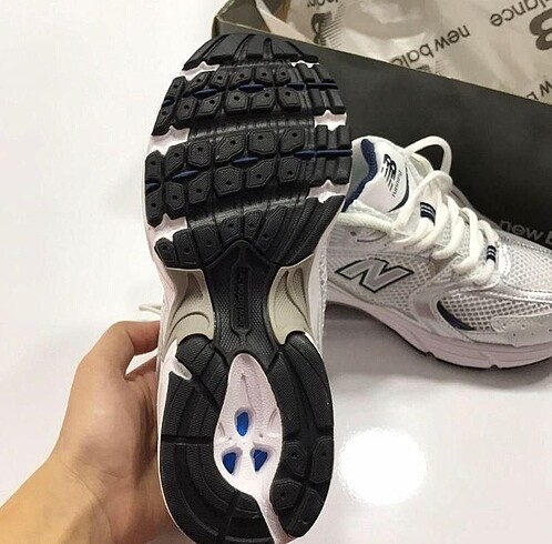 40 Beden beyaz Renk New Balance 530