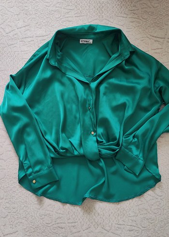 Düğmeli, Uzun Kollu Yeşil Gömlek - Görsel 2