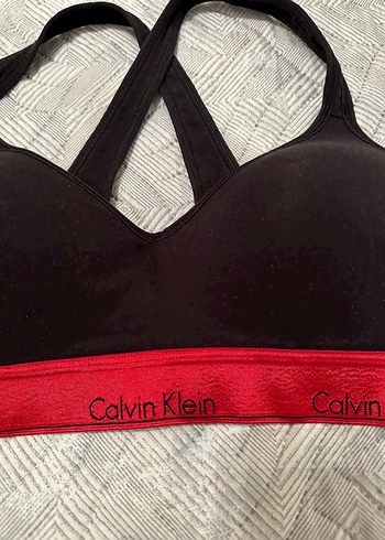 l Beden Calvin Klein spor sütyeni